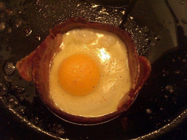 Egg in bacon ring