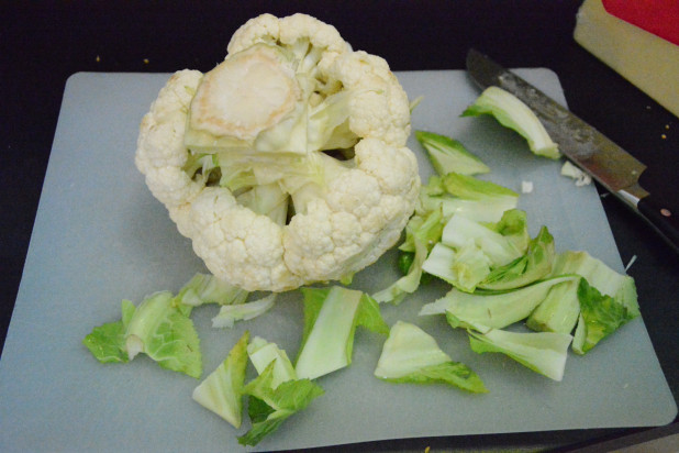 Removing Cauliflower Leaves