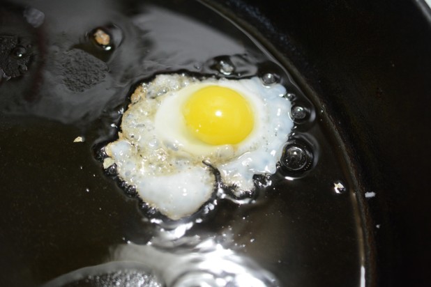 Frying Quail Egg