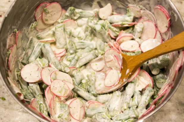 Tossed Radish and Asparagus Salad