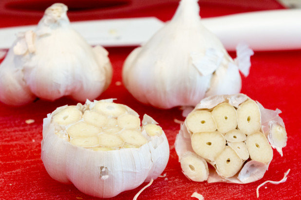 Cut Garlic